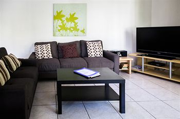Dockside Mooloolaba - Schoolies Week Accommodation 16