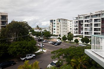 Dockside Mooloolaba - Schoolies Week Accommodation 35
