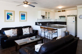 Dockside Mooloolaba - Schoolies Week Accommodation 48