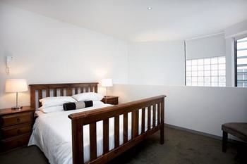 Astra Apartments - St Kilda Rd - Schoolies Week Accommodation 22
