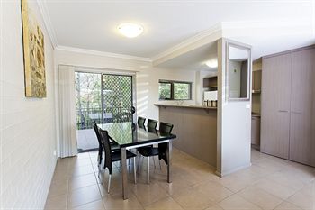 Bluegum Apartments - Schoolies Week Accommodation 0