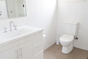 Bluegum Apartments - Schoolies Week Accommodation 6
