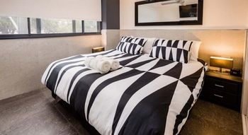 Bluegum Apartments - Schoolies Week Accommodation 8