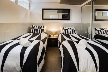 Bluegum Apartments - Schoolies Week Accommodation 9