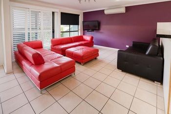 Bluegum Apartments - Schoolies Week Accommodation 18