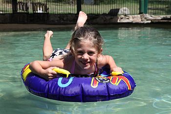 Eagleview Resort - Schoolies Week Accommodation 5