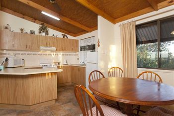 Eagleview Resort - Schoolies Week Accommodation 13