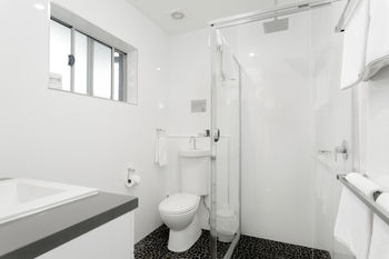 Merewether Motel - Schoolies Week Accommodation 0