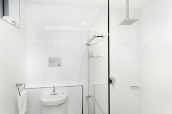 Merewether Motel - Schoolies Week Accommodation 1