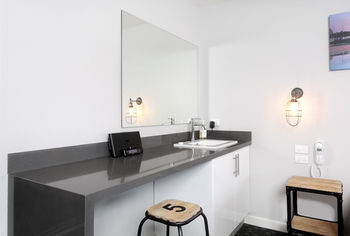 Merewether Motel - Schoolies Week Accommodation 17
