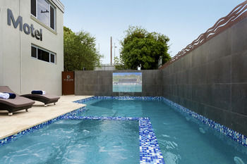 Merewether Motel - Schoolies Week Accommodation 29