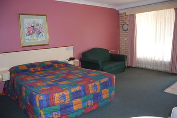 Sundowner Dubbo Aberdeen - Schoolies Week Accommodation 11