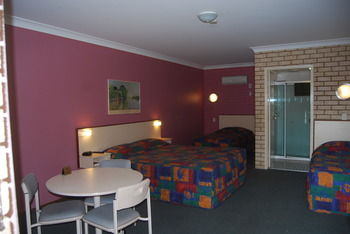 Sundowner Dubbo Aberdeen - Schoolies Week Accommodation 13