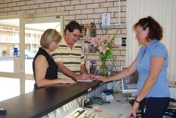 Sundowner Dubbo Aberdeen - Schoolies Week Accommodation 14