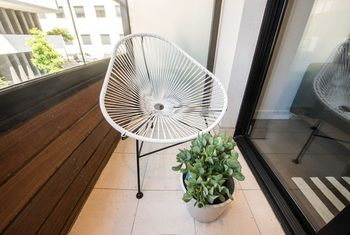 Apartment2c - Highline - Schoolies Week Accommodation 1