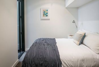Apartment2c - Highline - Schoolies Week Accommodation 7