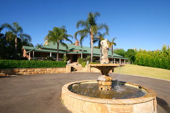 Relaxin - Schoolies Week Accommodation 6