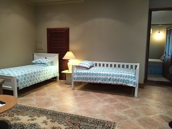 Relaxin - Schoolies Week Accommodation 24