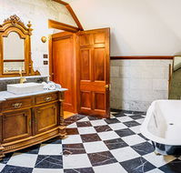 The Regents Park - Schoolies Week Accommodation