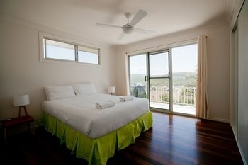Emerald Views - Schoolies Week Accommodation 5