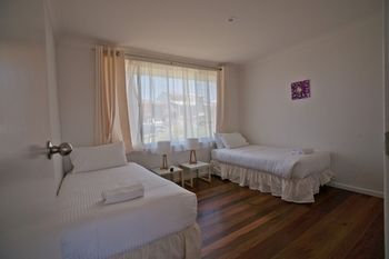 Emerald Views - Schoolies Week Accommodation 6