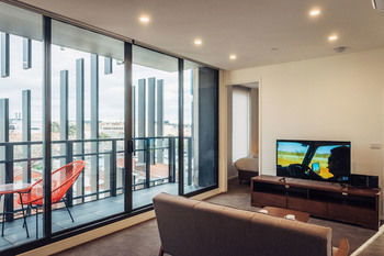 City Edge Box Hill - Schoolies Week Accommodation 4