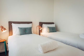 City Edge Box Hill - Schoolies Week Accommodation 7