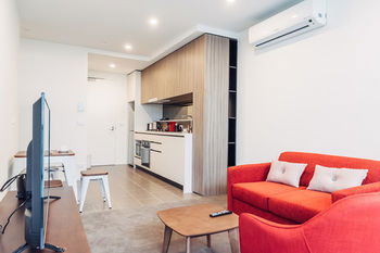 City Edge Box Hill - Schoolies Week Accommodation 26