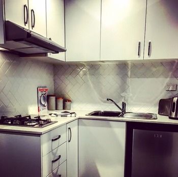 Bespoke Creative Serviced Apartments - Schoolies Week Accommodation 10