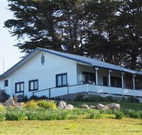 Castle Cottage - Schoolies Week Accommodation