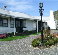 Touchwood Cottages  Craft Gallery  Cafe - Schoolies Week Accommodation