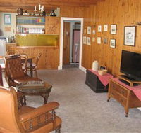 Grove - The - Schoolies Week Accommodation