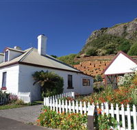 Captain's Cottage Stanley - Schoolies Week Accommodation