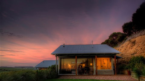 Anchors Beach House - Schoolies Week Accommodation 1