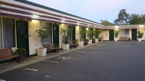 Tocumwal Motel - Schoolies Week Accommodation 0