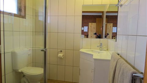 AAT 28 Goldsmith Hotel - Schoolies Week Accommodation 1