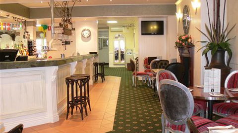The Yarrawonga Hotel - Schoolies Week Accommodation 6
