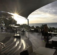 Stradbroke Island Beach Hotel Spa Resort - Schoolies Week Accommodation