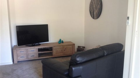 Waterview - Stoneleigh At Yarra - Schoolies Week Accommodation 3