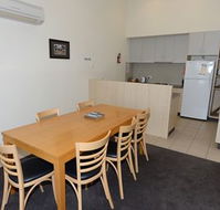 Murray Grange Villa Eight - Schoolies Week Accommodation