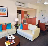 Advance Serviced Apartments - Schoolies Week Accommodation