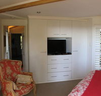 Arabella on Buderim Guesthouse - Schoolies Week Accommodation