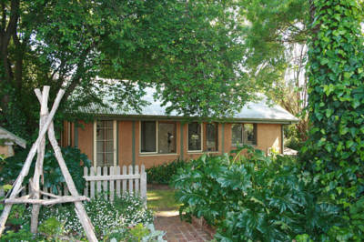 Birch House Koroit - Schoolies Week Accommodation 0