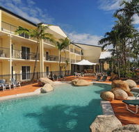 Cairns Queenslander Hotel  Apartments - Schoolies Week Accommodation