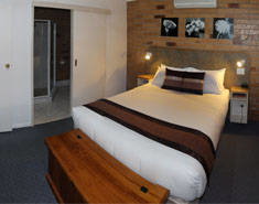 Copper Country Motor Inn & Restaurant - Schoolies Week Accommodation 1