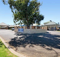 Drakesbrook Hotel - Schoolies Week Accommodation