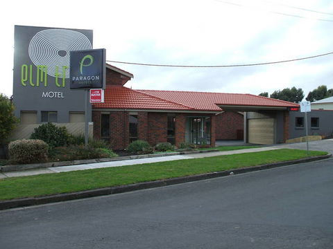 Elm Tree Motel - Schoolies Week Accommodation 0