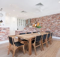 Heritage Apartment - Schoolies Week Accommodation