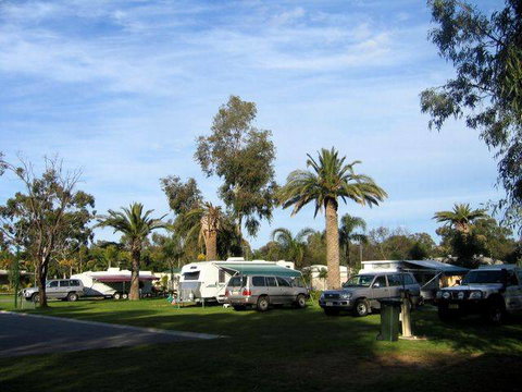 Highway 1 Caravan & Tourist Park - Schoolies Week Accommodation 2