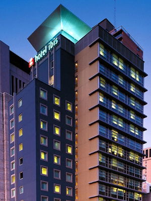 Hotel ibis World Square